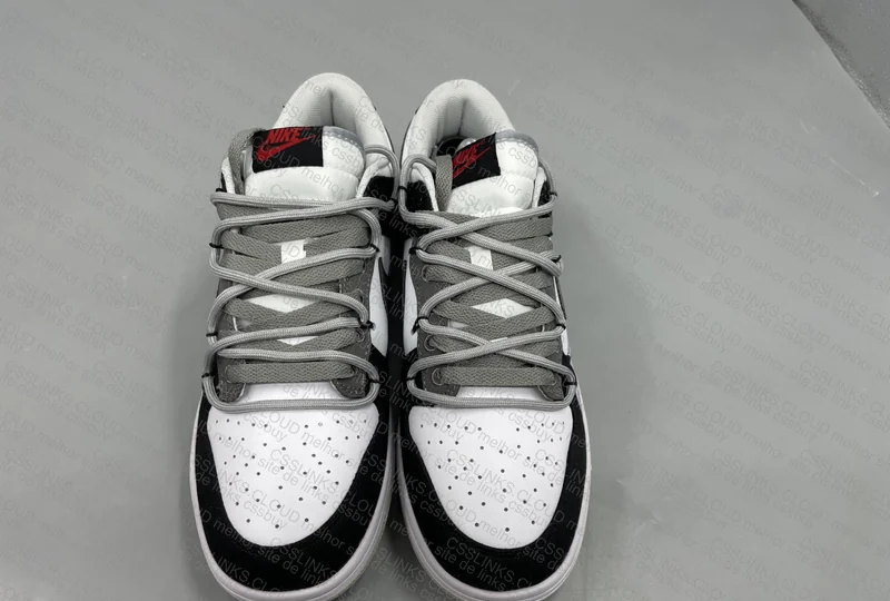 NIKE DUNK PLAID