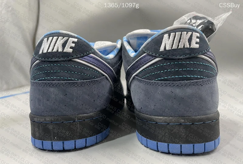 NIKE DUNK SB BLUE LOBSTER 3