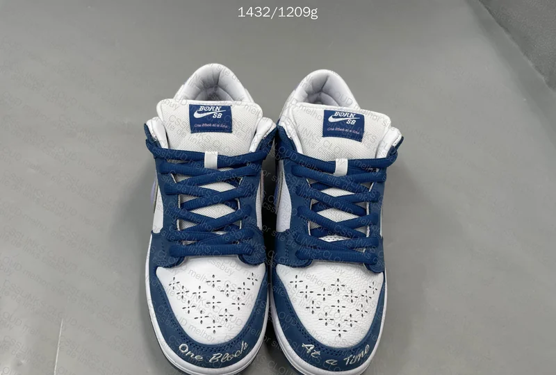 Nike Dunk Sb Born X Raised