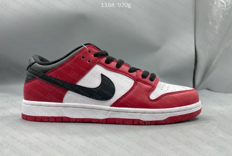Nike Dunk SB Chicago 9