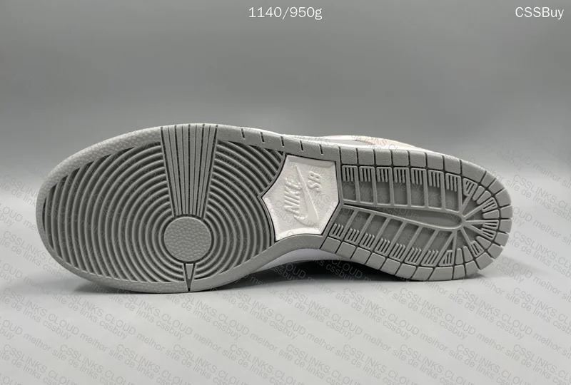 Nike Dunk SB Arctic Grey 6