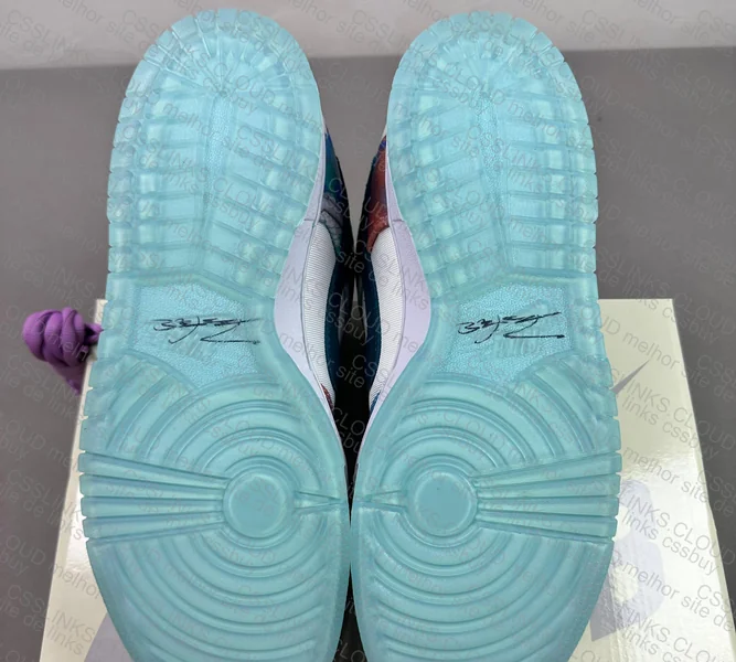Nike Dunk SB Futura Labs- Bleached Acqua 3