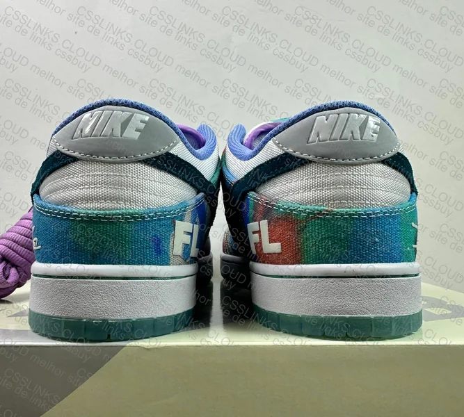 Nike Dunk SB Futura Labs- Bleached Acqua 4