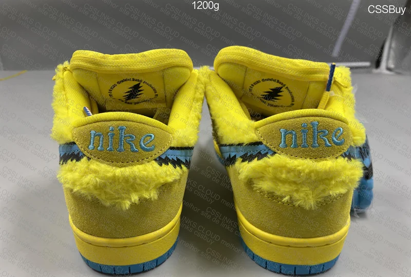 Nike Dunk SB Grateful Dead Yellow 3