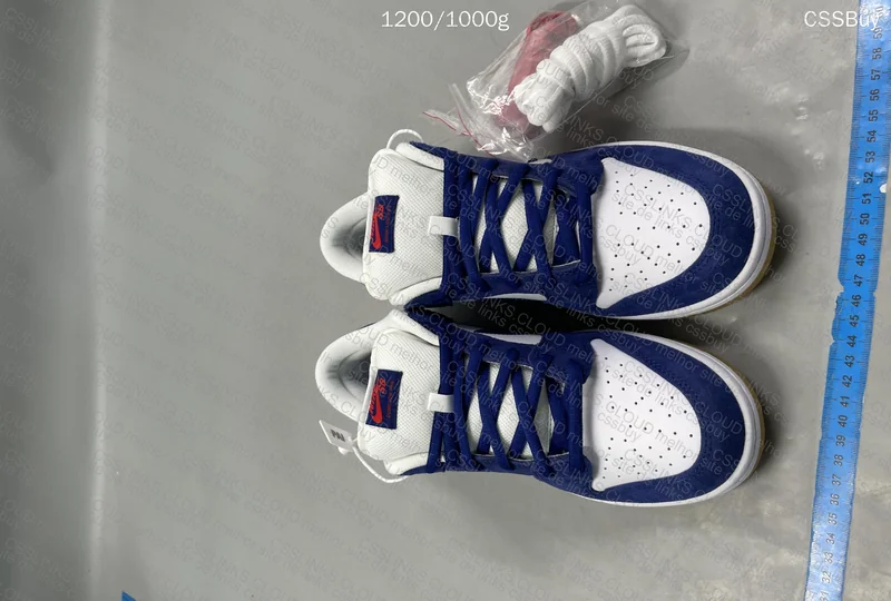NIKE DUNK SB L.A DODGERS 2