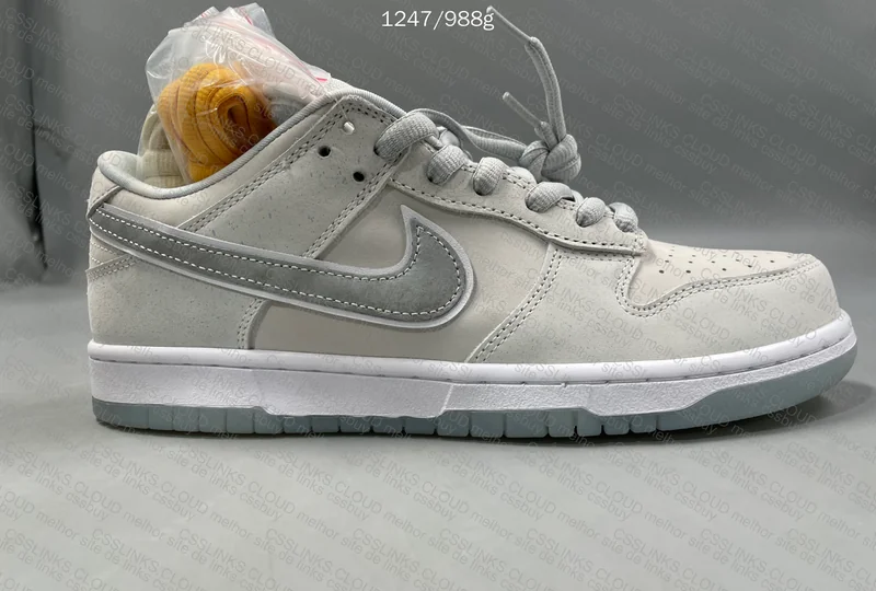Nike Dunk SB Low "White Lobster" 3