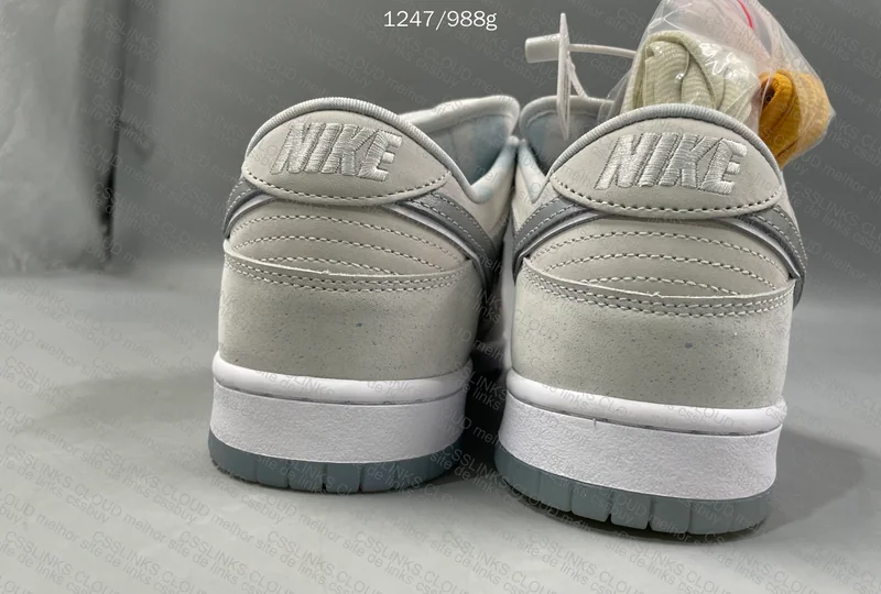 Nike Dunk SB Low "White Lobster" 4