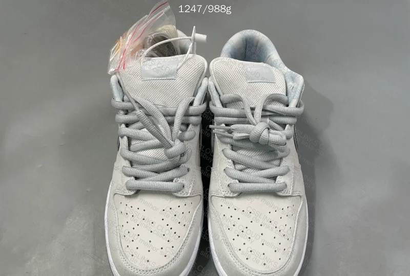Nike Dunk SB Low "White Lobster" 5