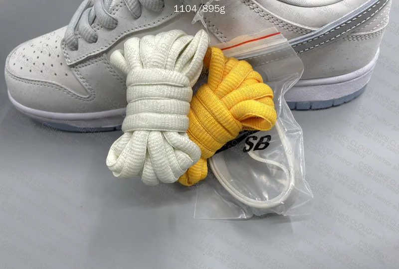 Nike Dunk SB Low "White Lobster" 8