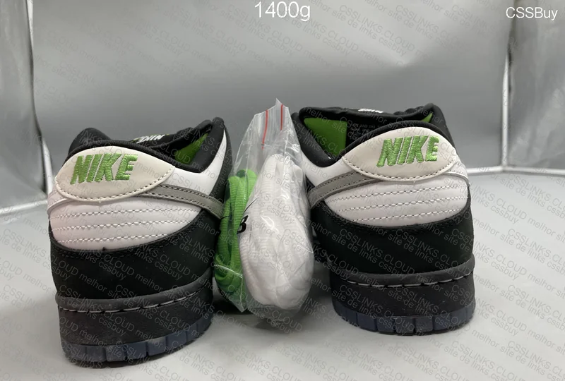 Nike Dunk SB Panda Pigeon 4