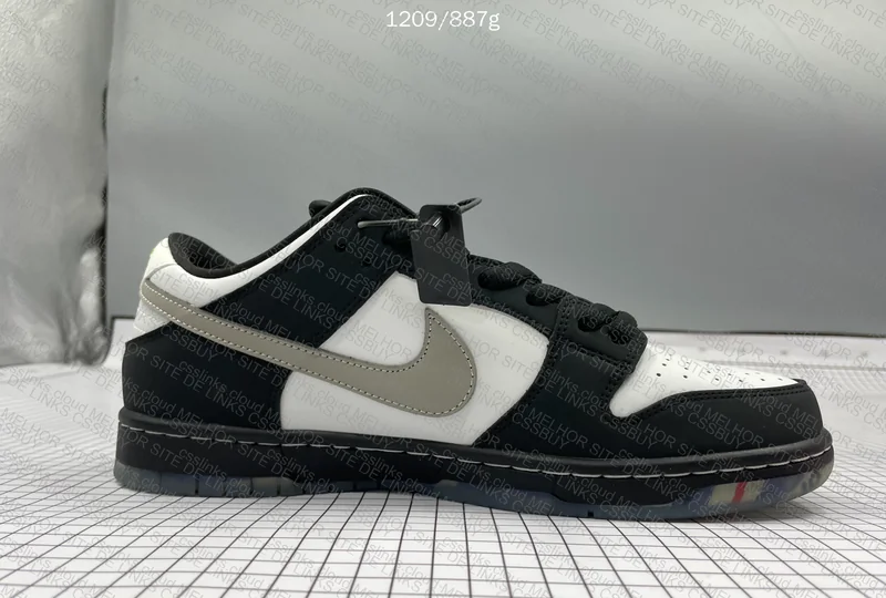 NIKE DUNK SB PIGEON
