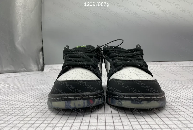 NIKE DUNK SB PIGEON 9