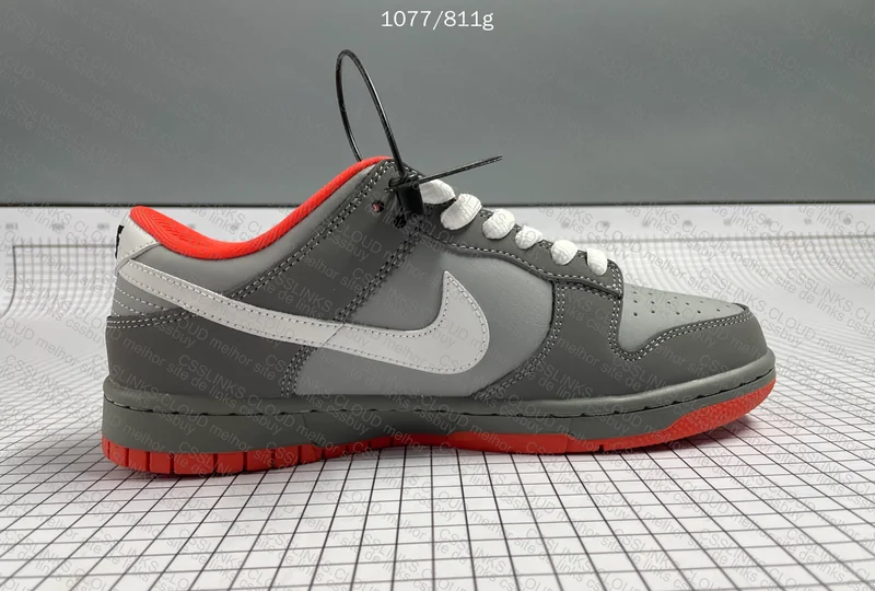NIKE DUNK SB PIGEON