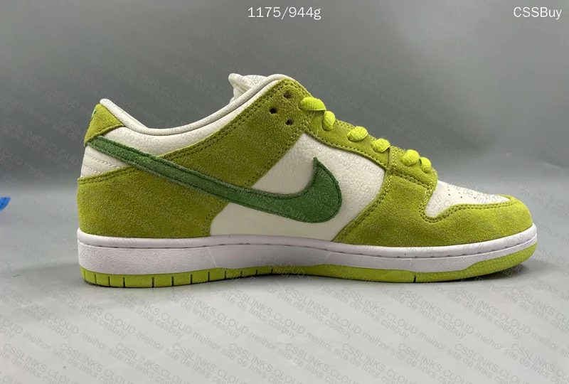 Nike Dunk SB " Sour Apple " 4