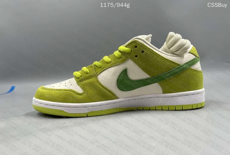 Nike Dunk SB " Sour Apple " 7