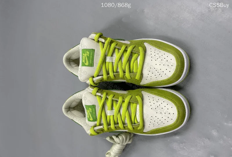 Nike Dunk SB Sour Apple 4