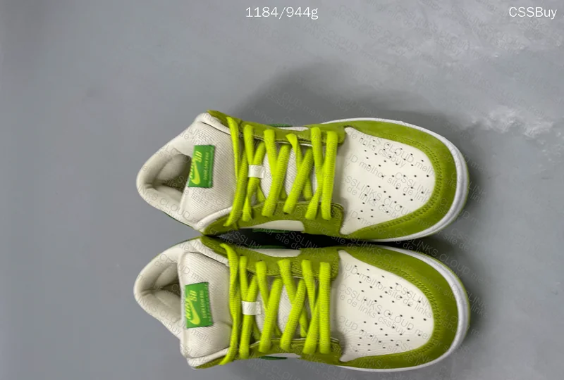Nike Dunk SB Sour Apple 5