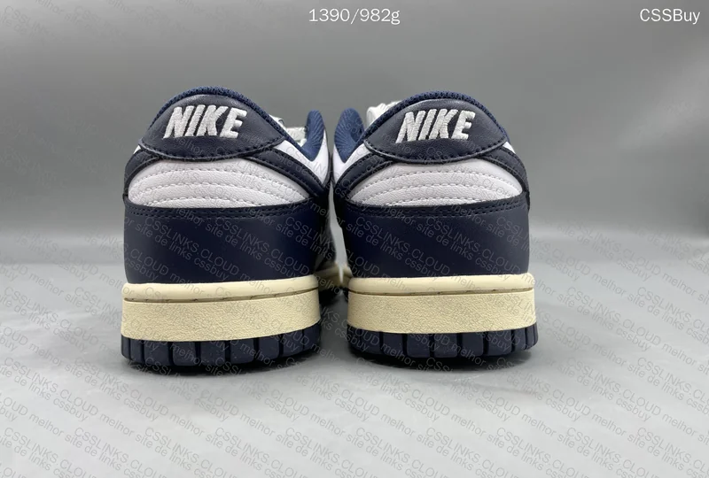Nike dunk SB vintage navy 3