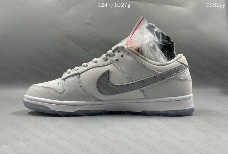 Nike Dunk SB White Lobster 10