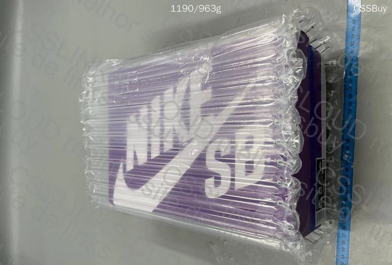 Nike Dunk SB Why So Sad