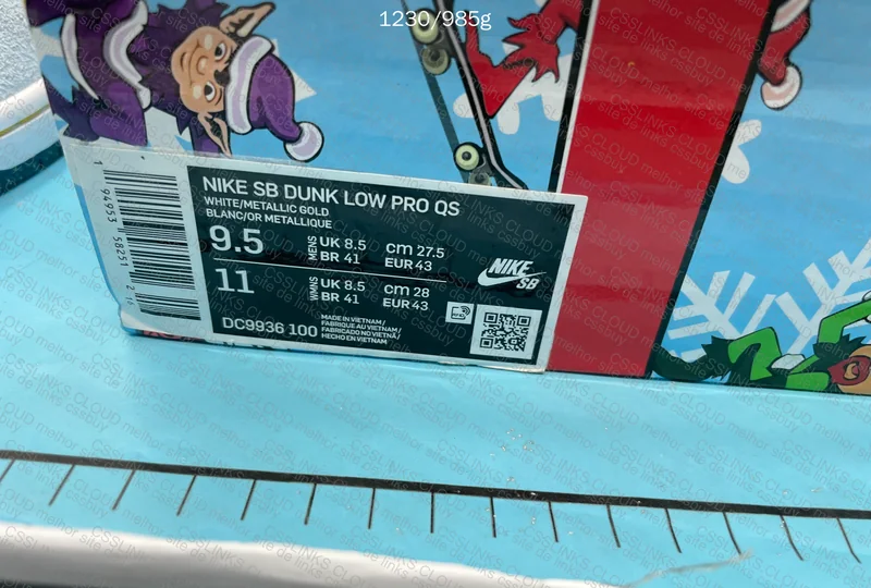 Nike Dunk Sean Cliver 2