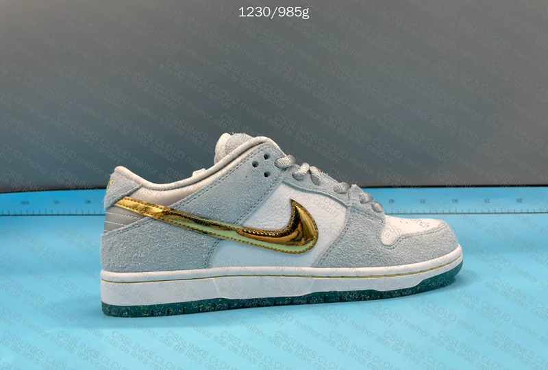 Nike Dunk Sean Cliver 5