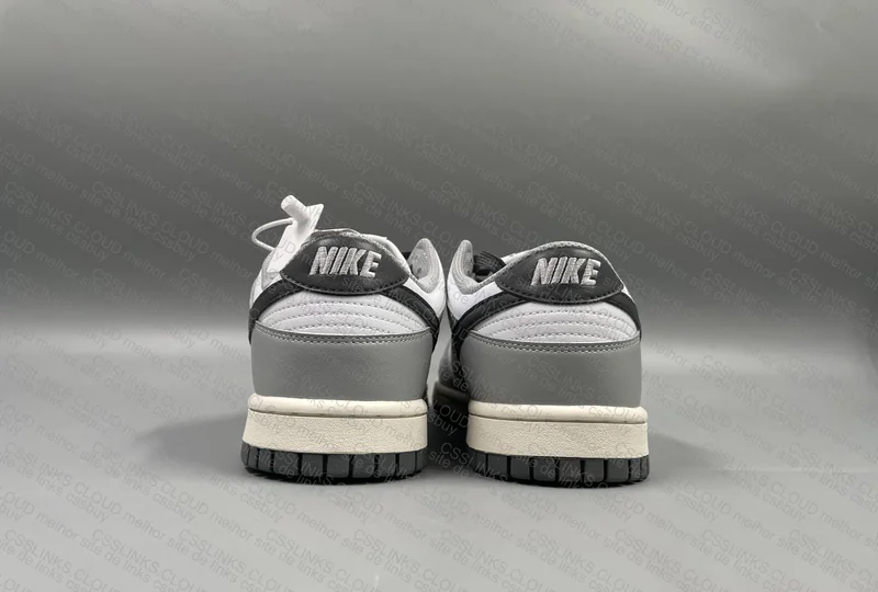 Nike Dunk Smoke Grey