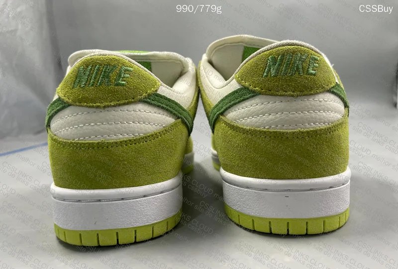 Nike Dunk Sour Apple 5