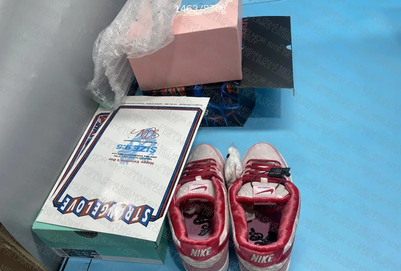 Nike dunk strange love 6