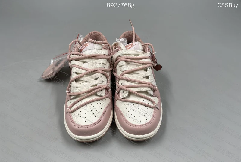 Nike Dunk Sweetheart GL??