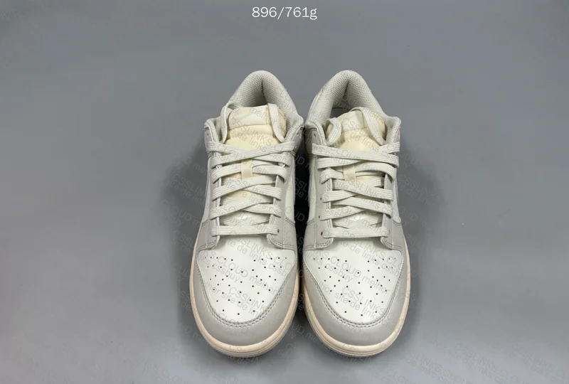 NIKE DUNK, TA GL ? 4