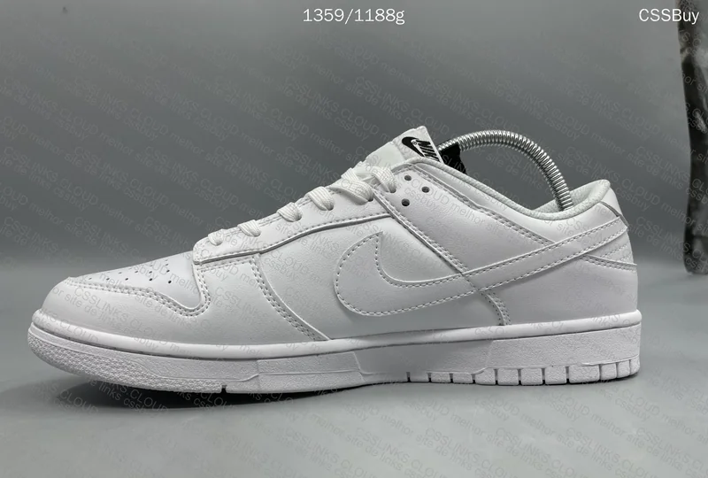Nike Dunk All White 4