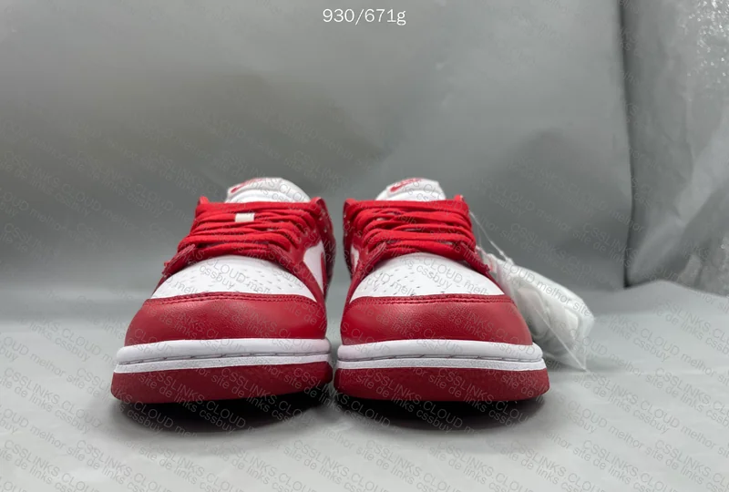 Nike dunk University Red