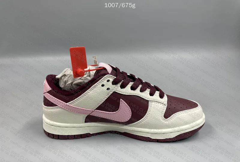 Nike Dunk Valentine's Day 2023 5