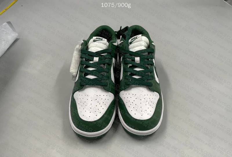 NIKE DUNK VARSITY GREN , GL ?