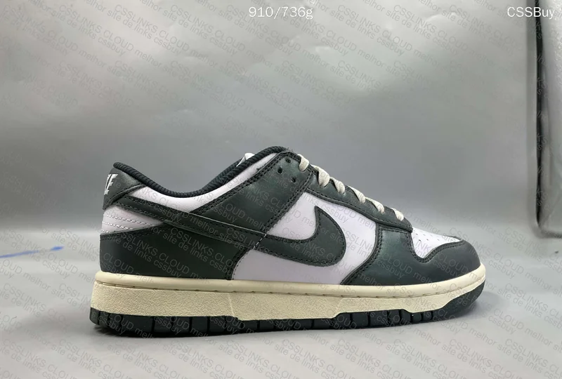 Nike Dunk Vintage Green 3
