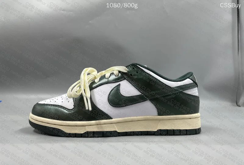 nike dunk vintage green 10