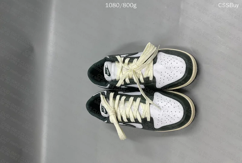 nike dunk vintage green 2