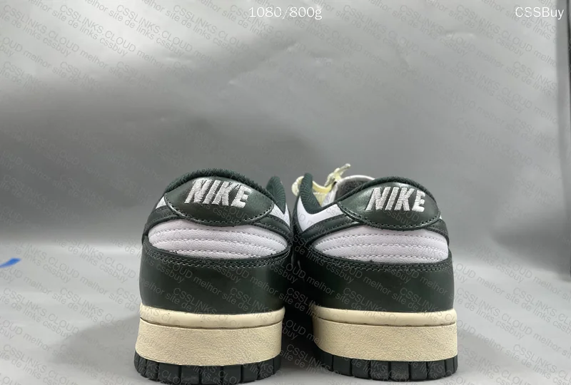 nike dunk vintage green 4
