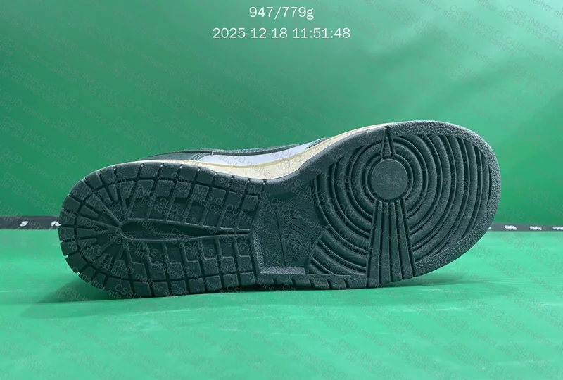 Nike Dunk Vintage Green Batch M