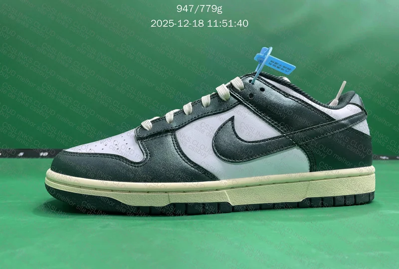 Nike Dunk Vintage Green Batch M 4