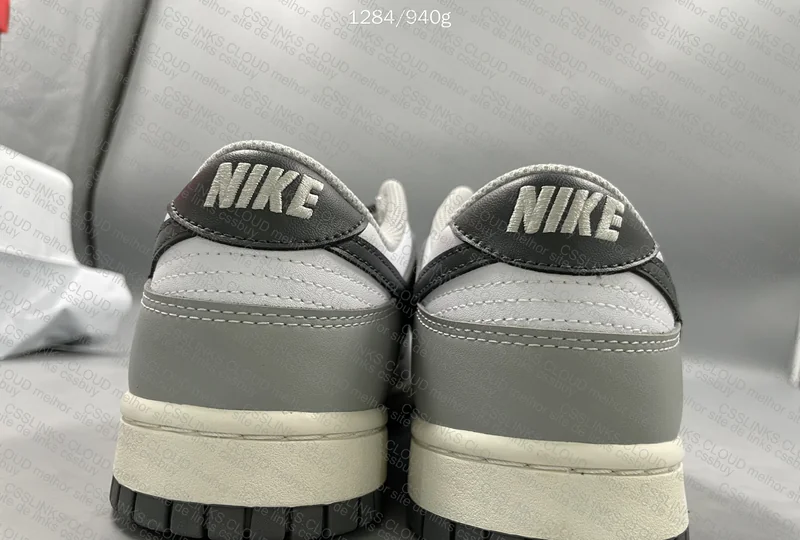 NIKE DUNK VT 4