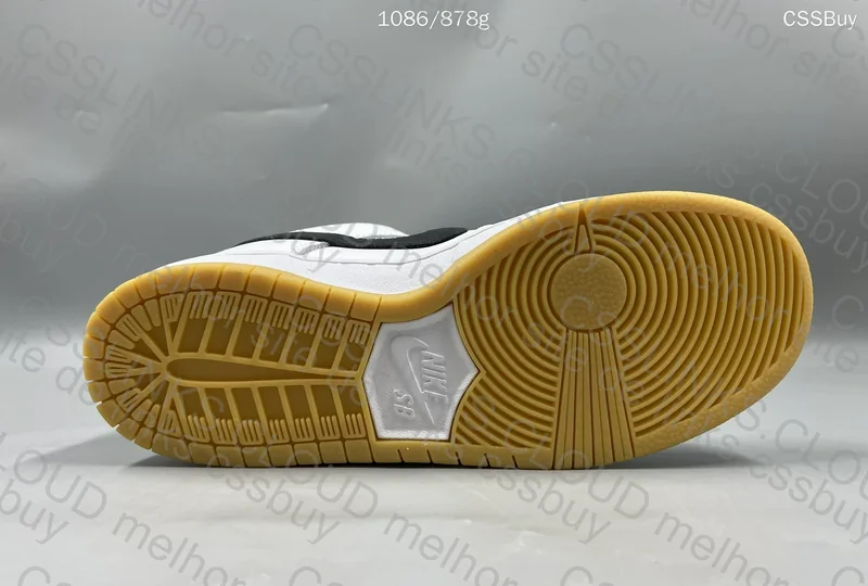 Nike Dunk White Gum 2
