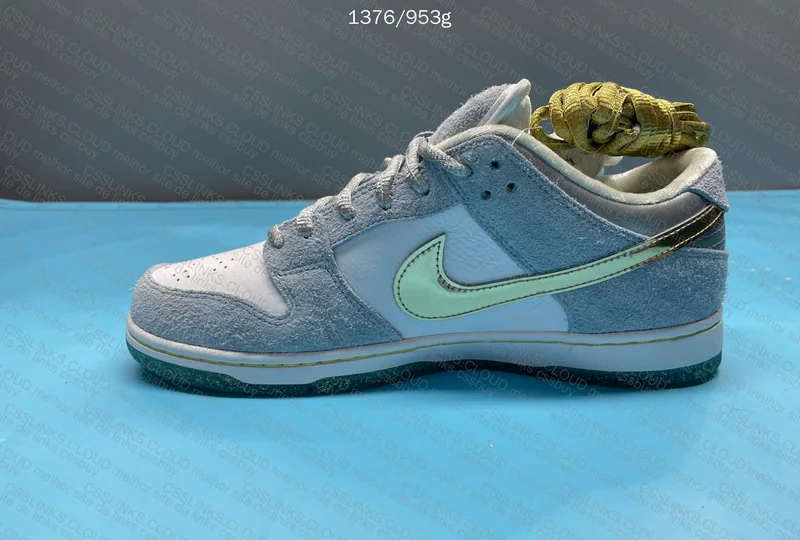 Nike Dunk x Sean Cliver (ajuda ai rapaziada)