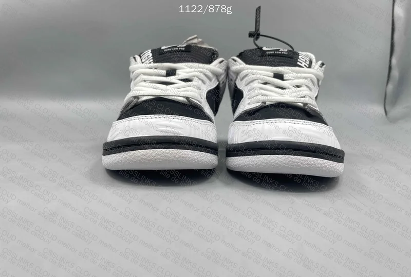 Nike Dunk x Tightbooth 2