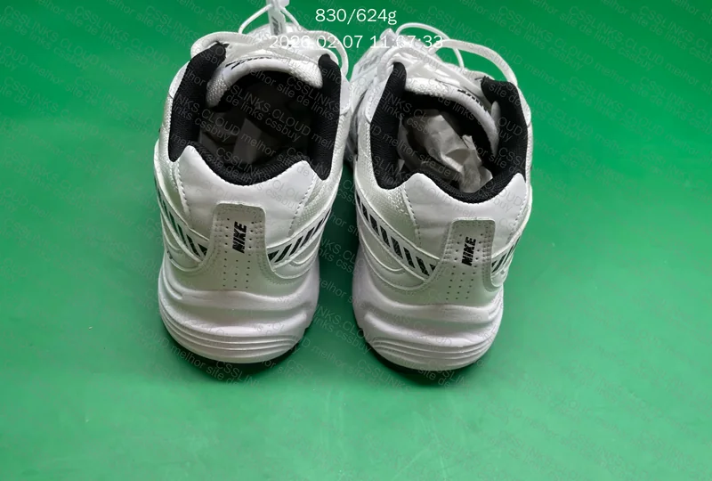 Nike Initiator
