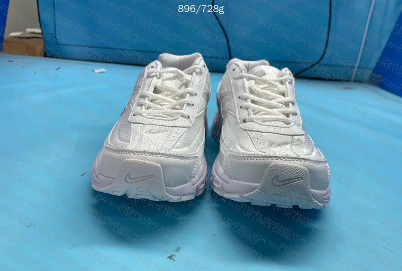 Nike Initiator (Swoosh Correto)