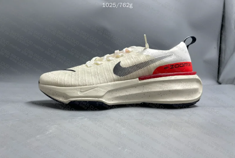 NIKE INVINCIBLE 3 9