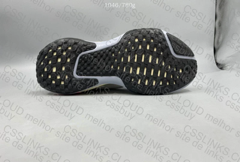 Nike invincible run 3 4