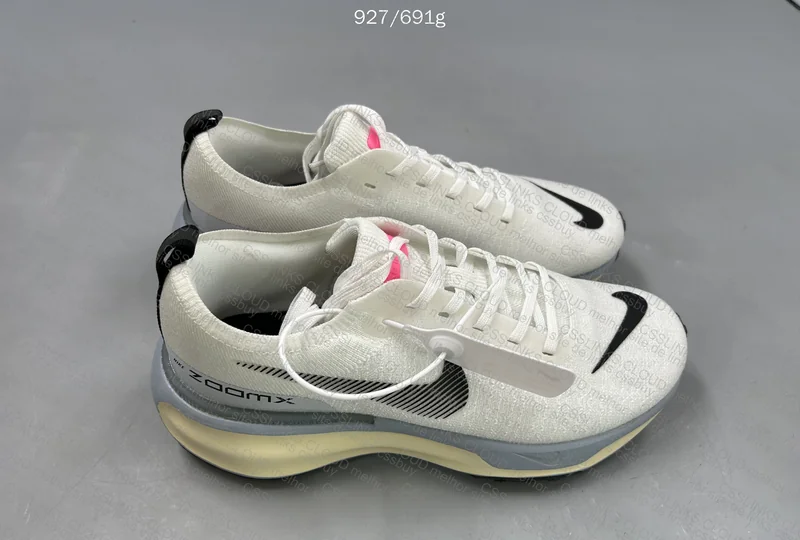 Nike invincible run 3